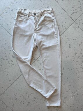 Vintage 90’s Calvin Klein Made in USA High Rise White Denim Mom Jeans - Size 10
